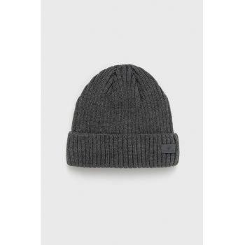 4F caciula culoarea gri, din tricot gros