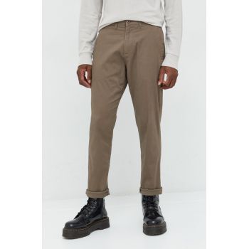 Abercrombie & Fitch pantaloni barbati, culoarea maro, cu fason chinos