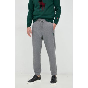 United Colors of Benetton pantaloni de trening barbati, culoarea gri, melanj