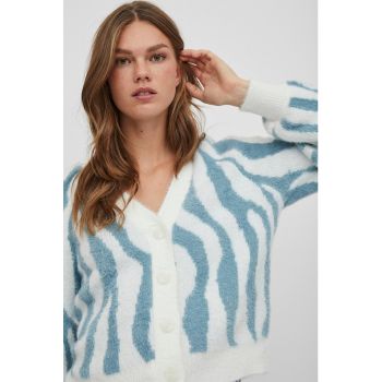 Cardigan cu aspect pufos si model animal print