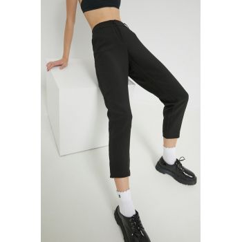 Only pantaloni femei, culoarea negru, drept, medium waist
