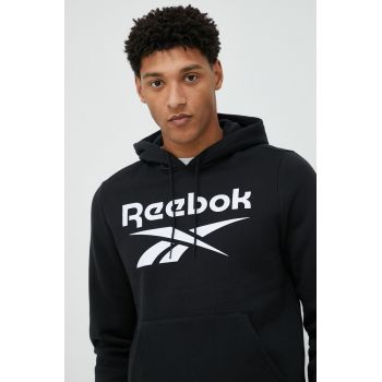 Reebok bluza barbati, culoarea negru, cu glugă, cu imprimeu