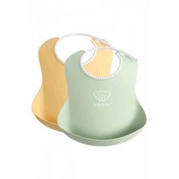 BabyBjorn - Set 2 bavete, Powder Yellow/ Powder Green ieftina