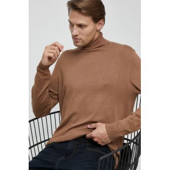 Medicine pulover barbati, culoarea maro, light, cu guler ieftin