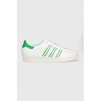 adidas Originals sneakers din piele Superstar culoarea alb