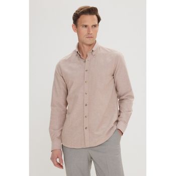 Camasa slim fit cu guler fixat cu nasturi