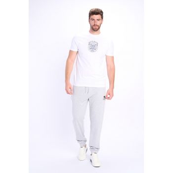 Pantaloni sport cu buzunare si logo