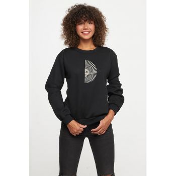 Bluza sport cu decolteu la baza gatului si imprimeu