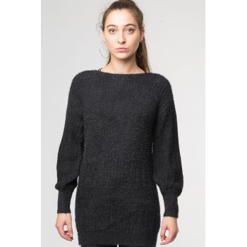 Pulover negru slylish lung cu decolteu si funde la spate