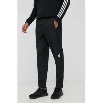 adidas Performance pantaloni de antrenament Designed For Movement barbati, culoarea negru, neted