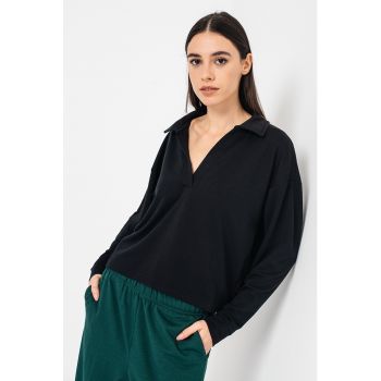 Bluza polo lejera la reducere