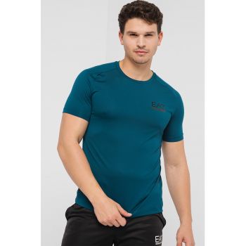 Tricou slim fit cu decolteu la baza gatului