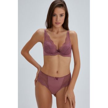 Sutien din dantela cu burete