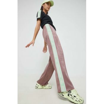 adidas Originals pantaloni de trening femei, culoarea violet, cu imprimeu de firma original