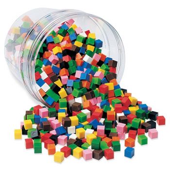 Cuburi multicolore (1cm) la reducere
