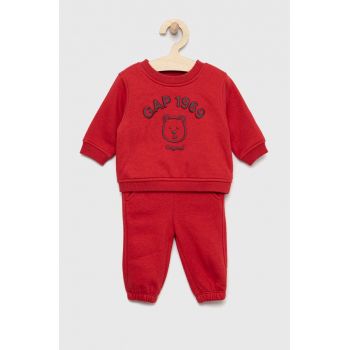GAP trening bebelusi culoarea rosu GAP trening bebelusi culoarea rosu