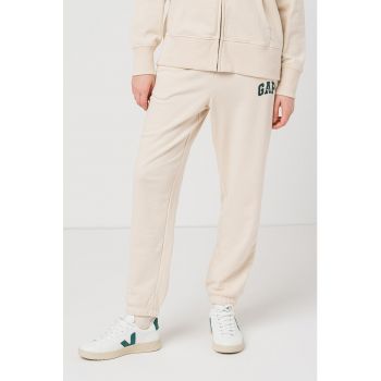Pantaloni sport cu buzunare laterale