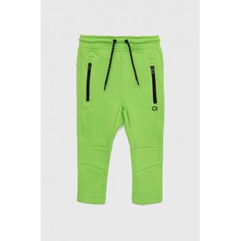 GAP pantaloni de trening pentru copii culoarea verde, neted ieftini