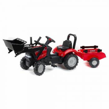 Tractor cu remorca si cupa Case IH