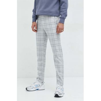 Hollister Co. pantaloni barbati, culoarea gri, cu fason chinos