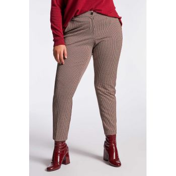 Pantaloni slim fit cu model