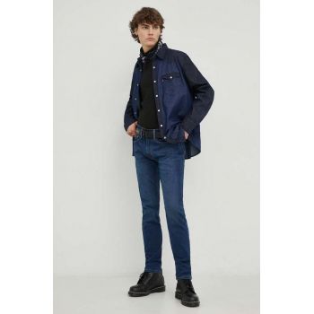 Levi's camasa jeans barbati, culoarea albastru marin, cu guler clasic, regular de firma originala