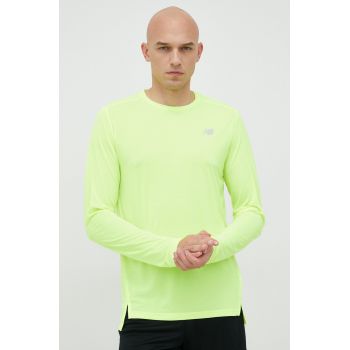 New Balance longsleeve pentru alergare Accelerate culoarea verde, neted