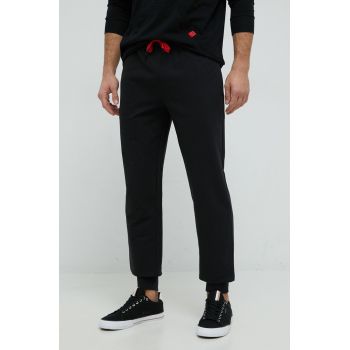 HUGO pantaloni de trening din bumbac barbati, culoarea negru, neted