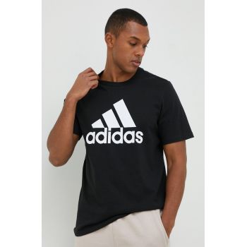 adidas tricou din bumbac culoarea negru, cu imprimeu IC9347