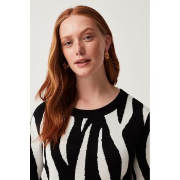 Pulover tricotat fin cu model zebra de firma original