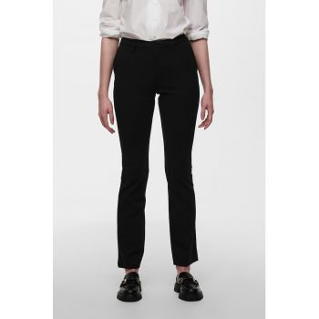 Pantaloni crop evazati