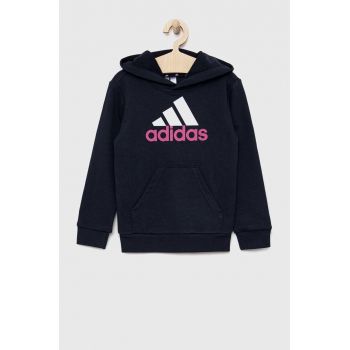 Adidas bluza copii U BL 2 HOODIE culoarea albastru marin, cu glugă, cu imprimeu de firma originala