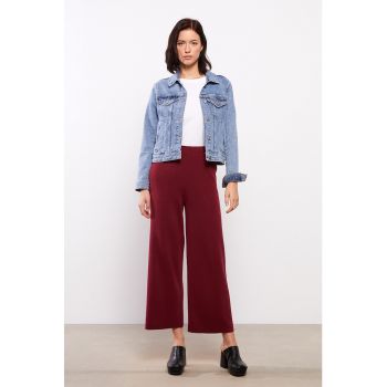 Pantaloni crop cu croiala ampla