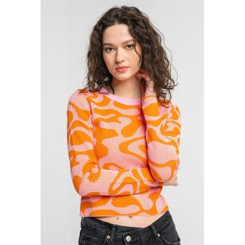 Pulover crop cu model abstract Ina la reducere