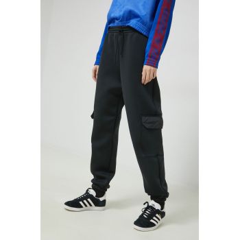 Adidas Originals pantaloni de trening femei, culoarea negru, neted ieftin