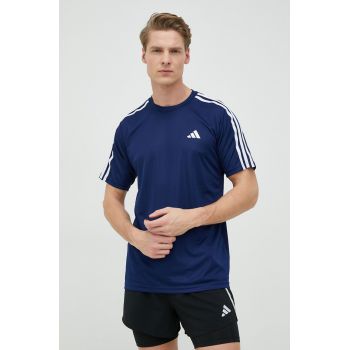 Adidas Performance tricou de antrenament Training Essentials culoarea albastru marin, cu imprimeu ieftin