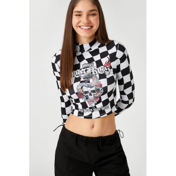 Bluza crop cu model