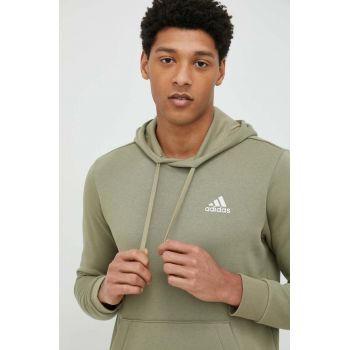 Adidas bluza barbati, culoarea verde, cu glugă, neted ieftin