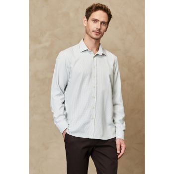 Camasa slim fit cu imprimeu grafic