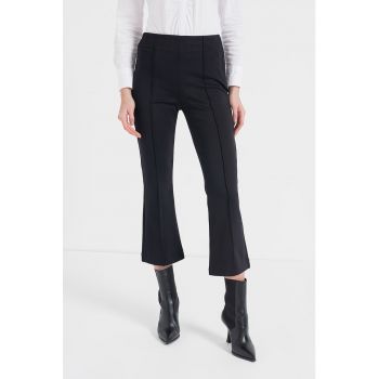 Pantaloni crop evazati cu talie inalta