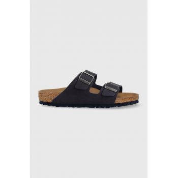 Birkenstock papuci Arizona bărbați, culoarea bleumarin 1023116-IndigoBlue