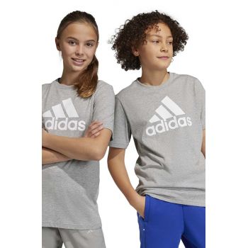 Adidas tricou de bumbac pentru copii U BL culoarea gri, cu imprimeu
