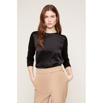 Bluza cu aspect satinat si maneci trei sferturi