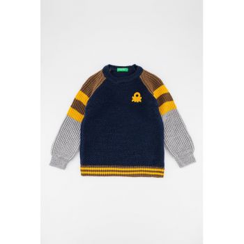 Pulover tricotat din amestec de lana cu maneci raglan