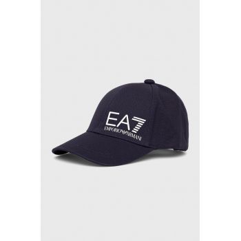 EA7 Emporio Armani șapcă culoarea albastru marin, cu imprimeu de firma originala