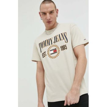 Tommy Jeans tricou din bumbac culoarea bej, cu imprimeu