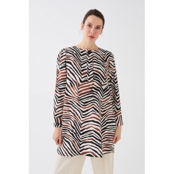 Bluza lejera cu animal print