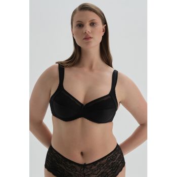 Sutien clasic cu barete ajustabile