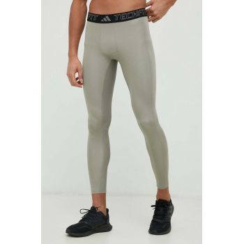 adidas Performance leggins de antrenament Techfit culoarea verde, neted ieftini