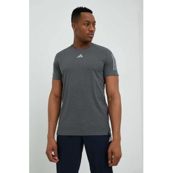 Adidas Performance tricou de alergare Own the Run culoarea gri, cu imprimeu ieftin